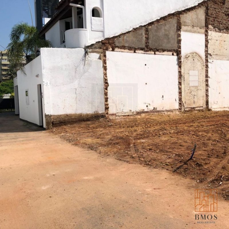 RESIDENTIAL LAND FOR SALE CHARLEMONT ROAD, COLOMBO 06